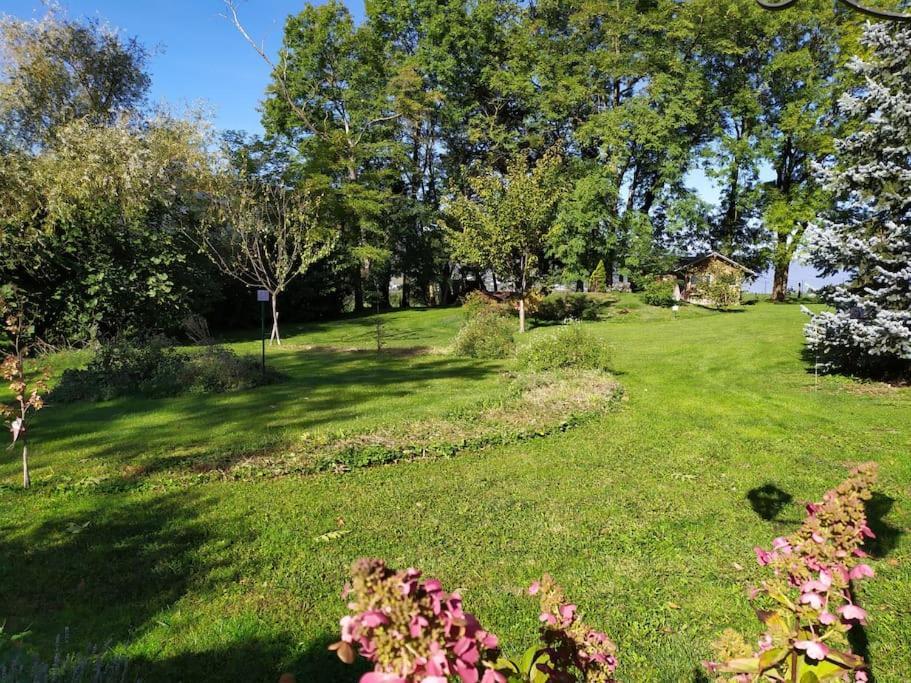 Gite Arthur Et Germaine Maisonnette A La Campagne Avec Un Grand Jardin Saint-Jeoire-Prieure Exterior foto